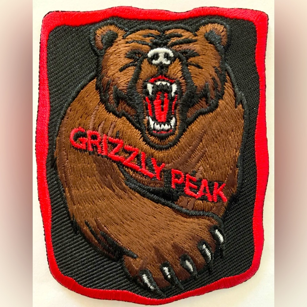 Embroidered Sew On Patch Grizzly Peak Oregon Souvenir